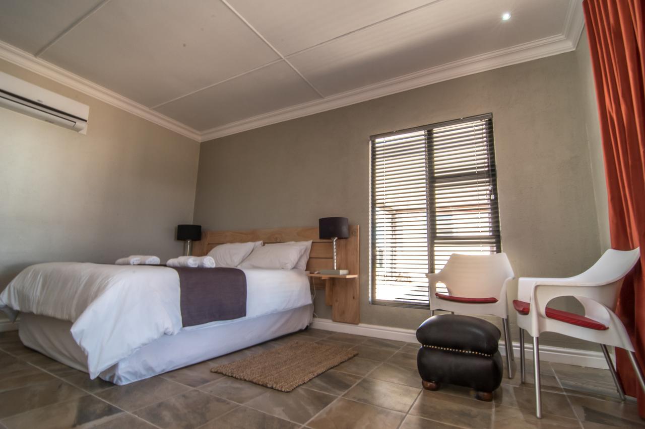 Vanrhynsdorp Letsatsi Lodge חדר תמונה